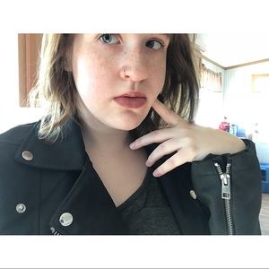 Meet your Posher, Erica